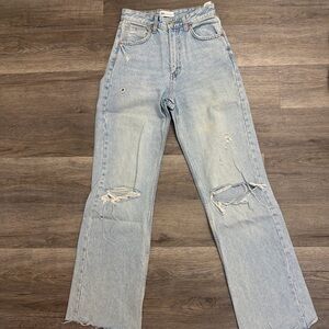 Zara Classic Light Blue Distressed Women's Jeans